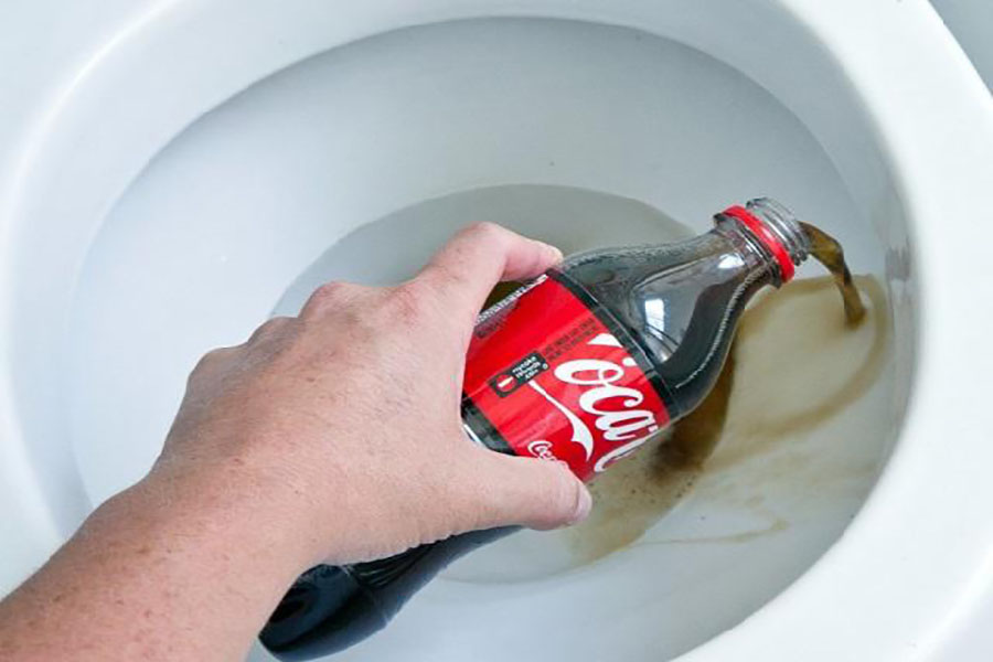 Peut-on déboucher une canalisation avec du Coca cola ?