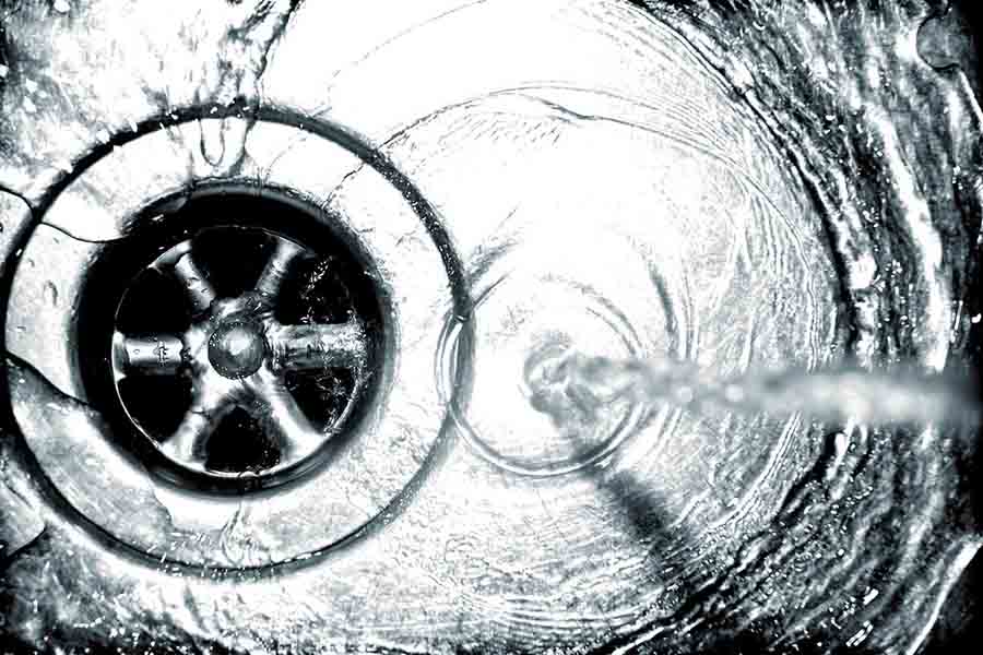 Qu’est-ce qui cause les bouchons des canalisations ?